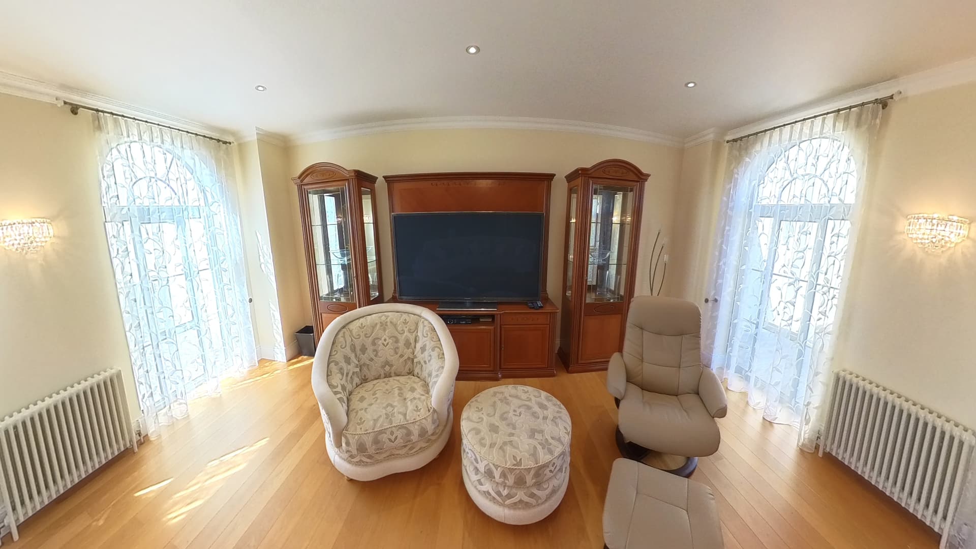 Lounge room alternate view