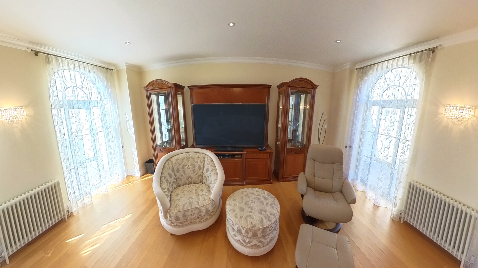 Lounge room alternate view